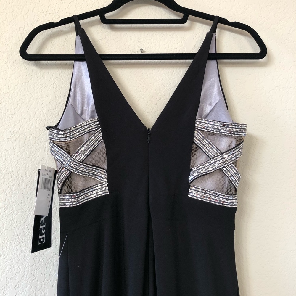 NWT! Xscape Embellished Illusion Gown Dress 2P - Picture 6 of 7